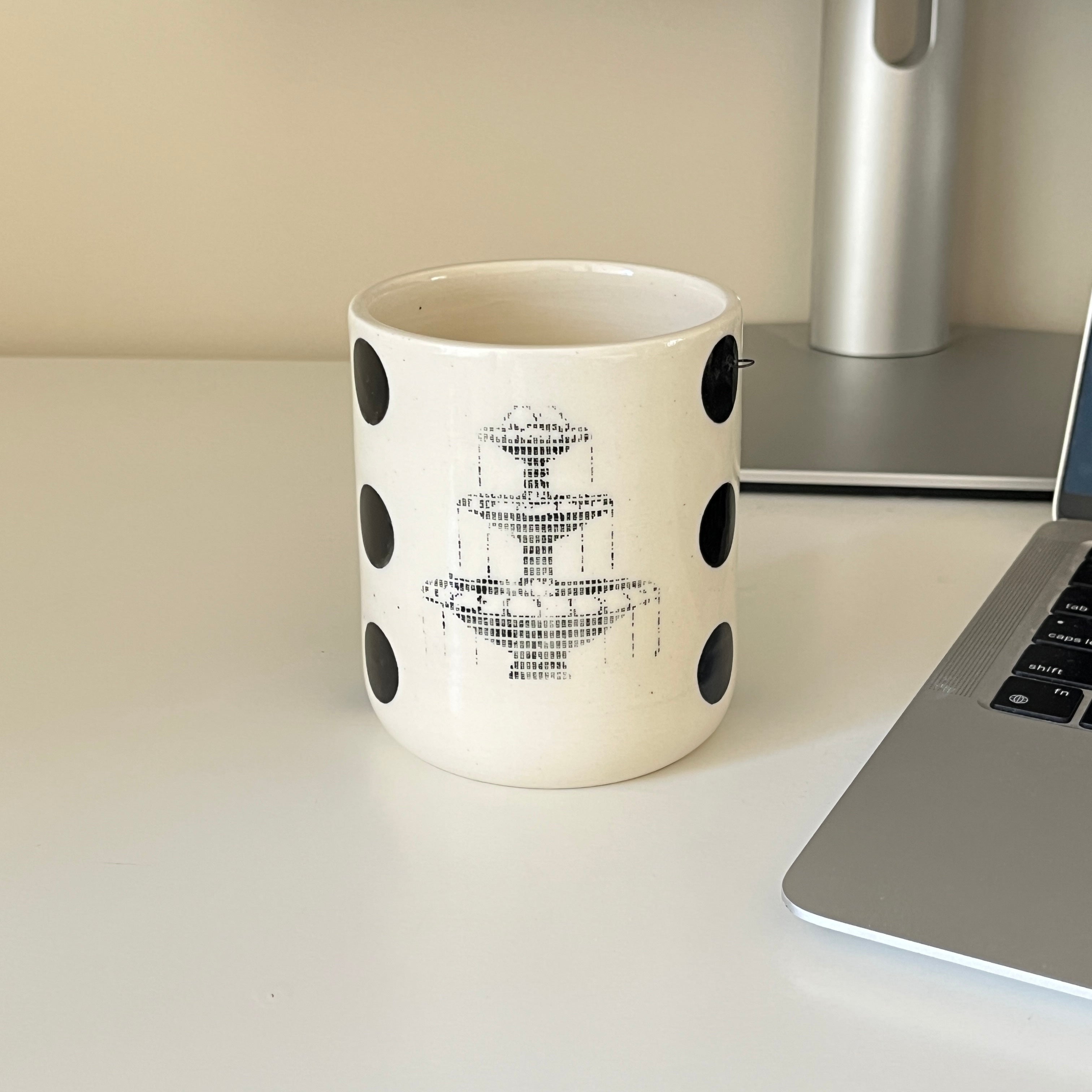 Fountain Polka-Dot Cup